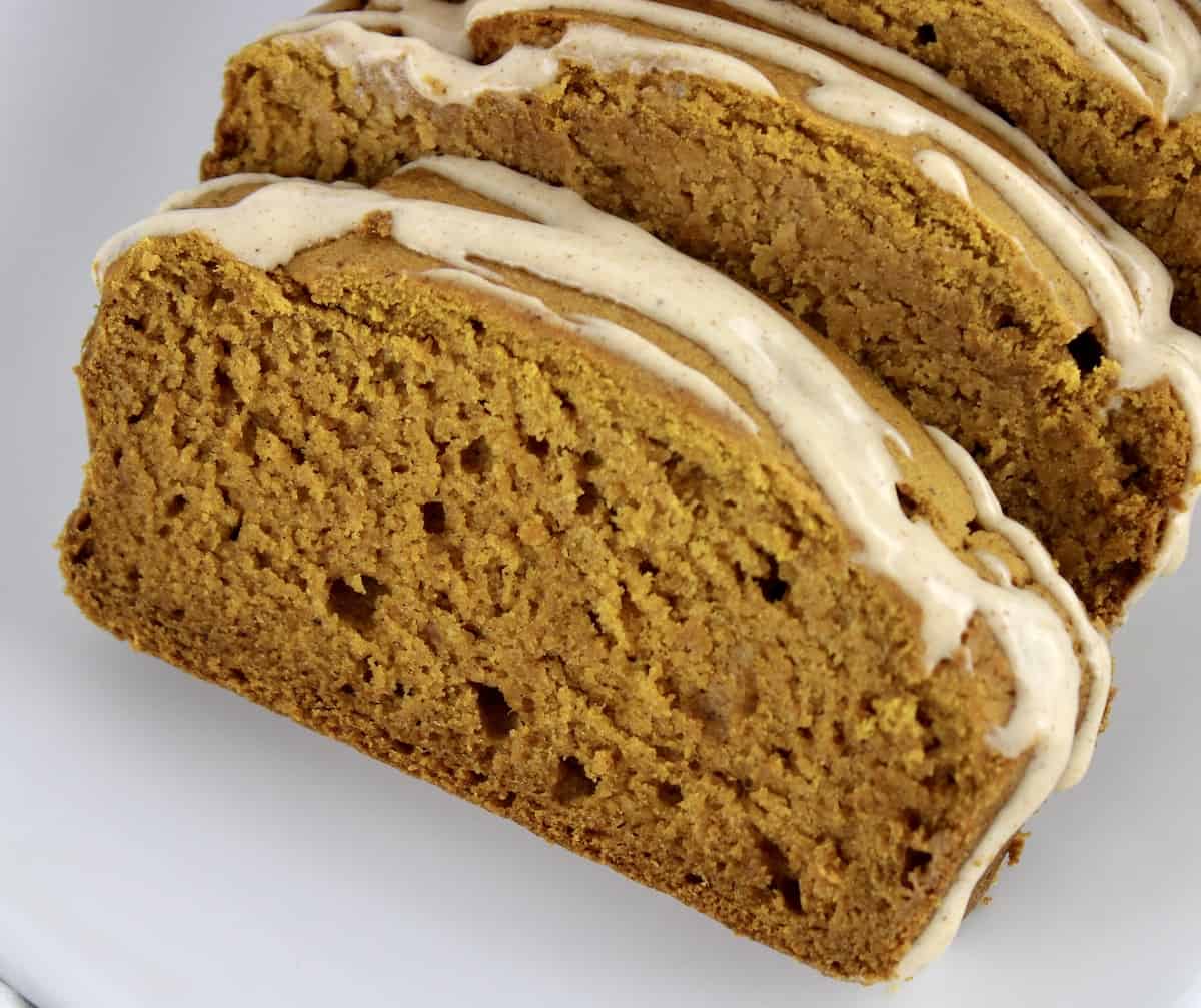 gluten-free-pumpkin-bread-and-cream-cheese-icing-recipe