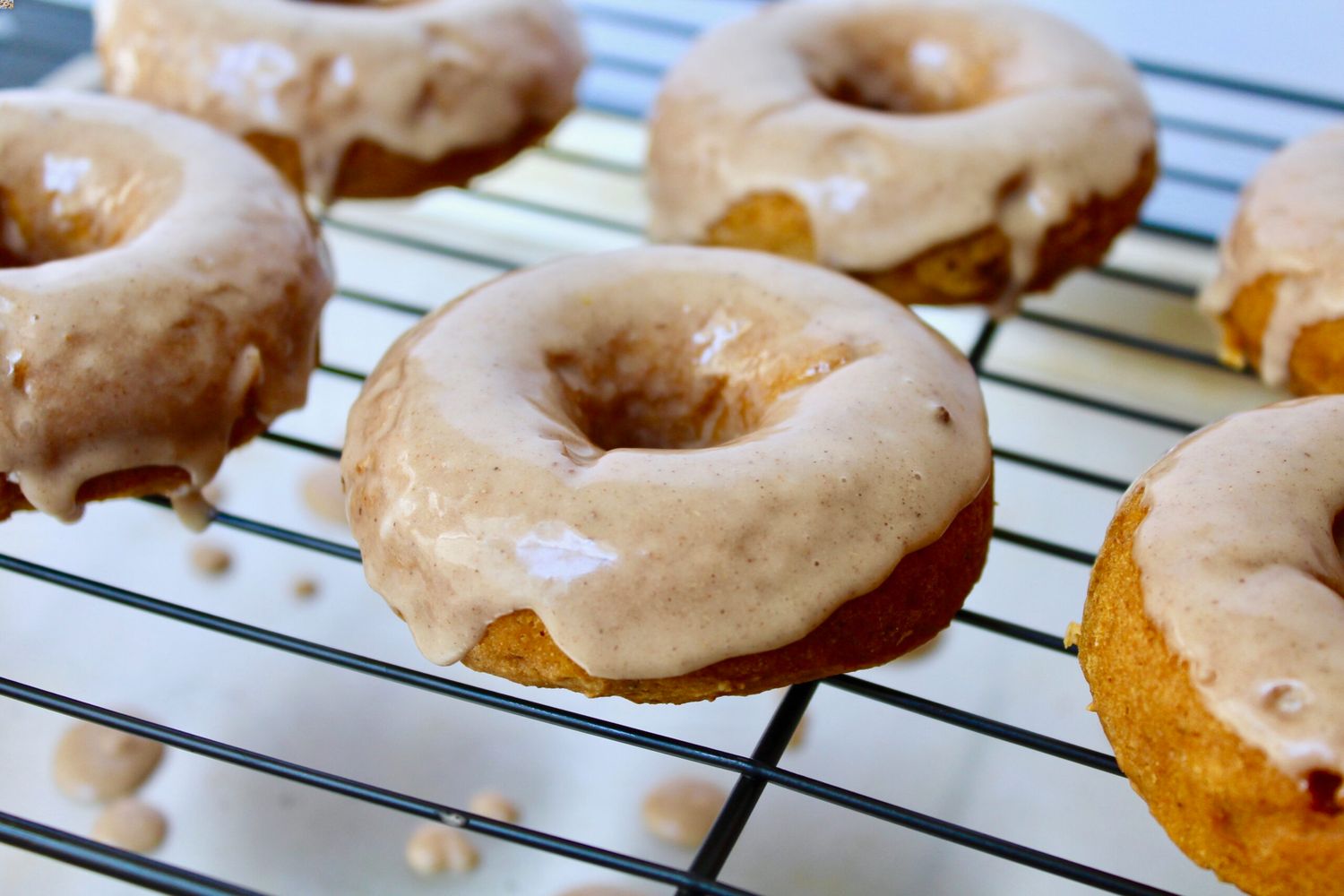 gluten-free-vegan-pumpkin-spice-donuts-recipe