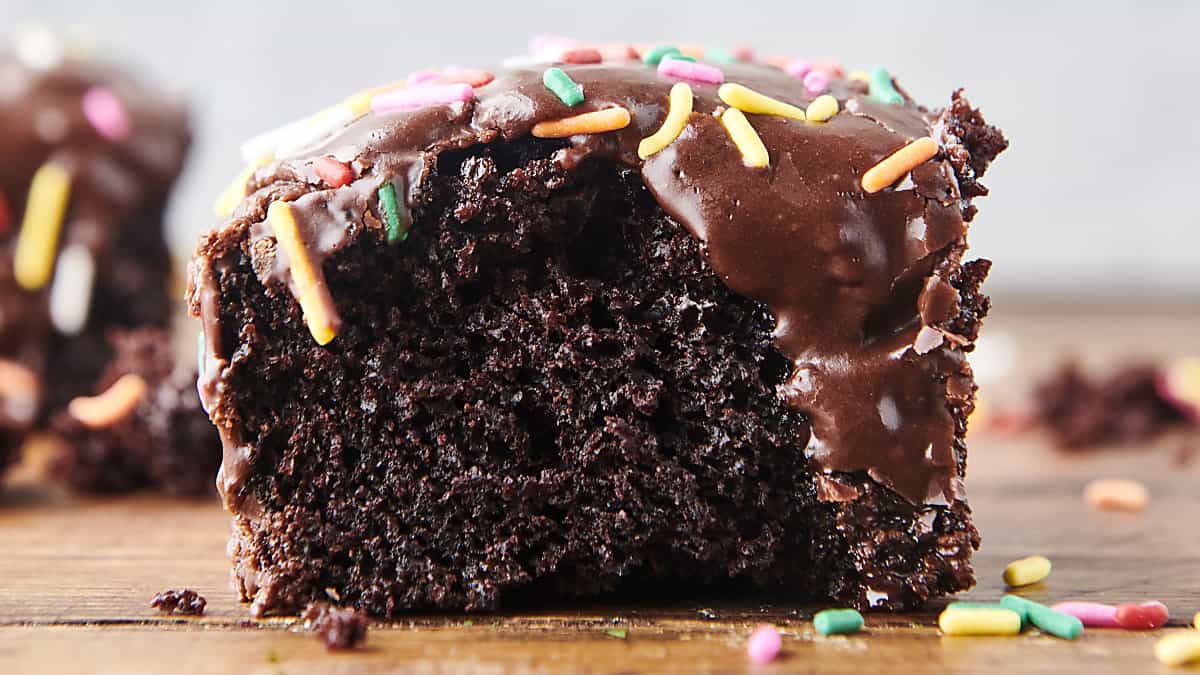 gluten-free-wacky-chocolate-cake-recipe