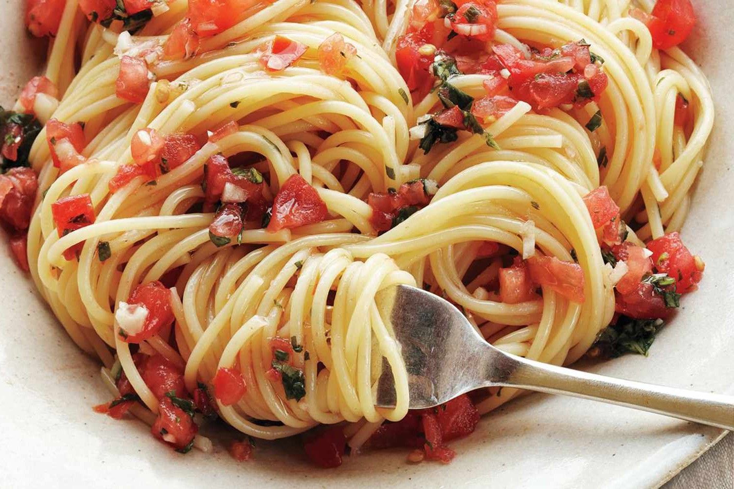 spaghetti-sauce-with-fresh-tomatoes-recipe