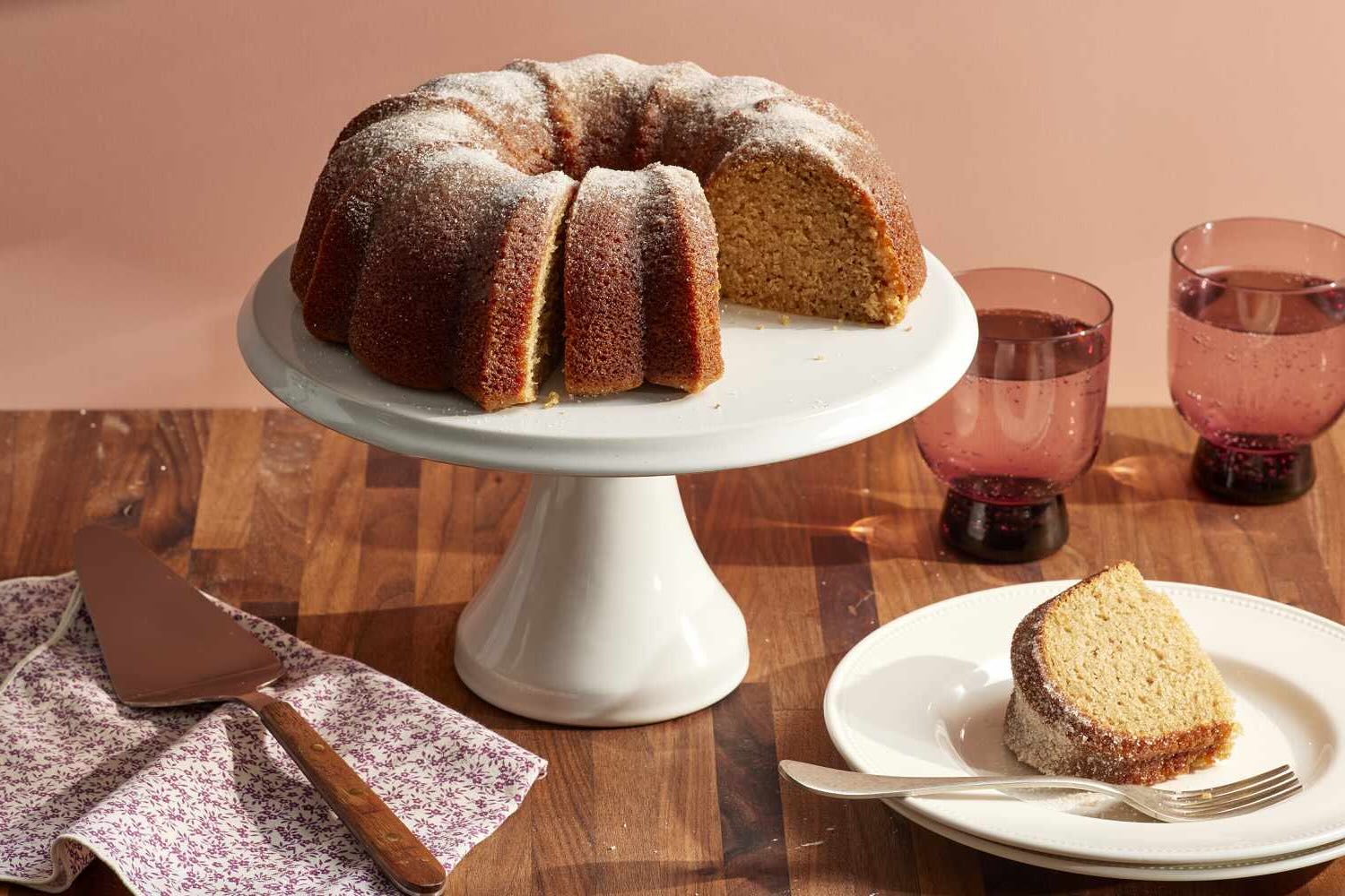 apple-cider-doughnut-cake-recipe