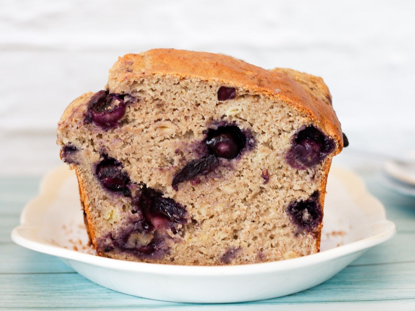 vegan-blueberry-banana-bread-recipe